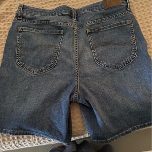 Lee Jean shorts regular fit mid rise size 14